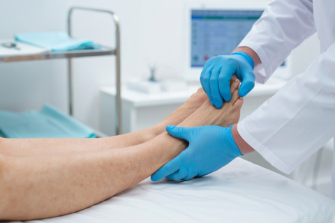 Почему кровь застаивается в венах ног